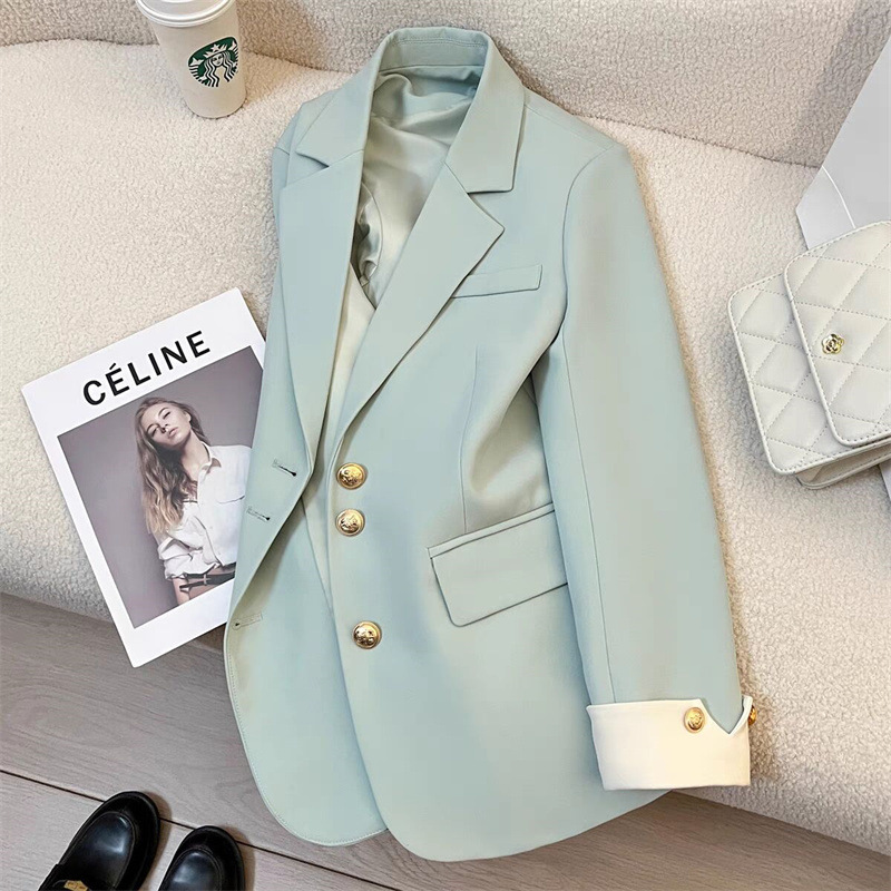 White suit jacket for women, spring 2025 new style, casual temperament, socialite, high-end feeling, explosive street, trendy suit this year White suit jacket for women, spring 2025 new style, casual temperament, socialite, high-end feeling, explosive street, trendy suit this year
