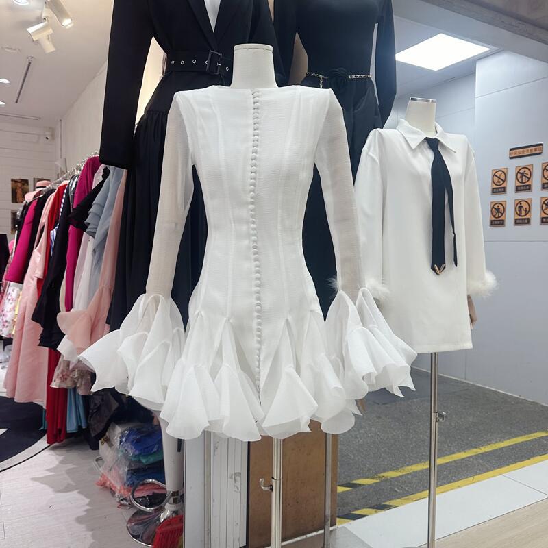 Thirteen Rows Vietnam's niche flower fairy flower bud breasted slim fit dress with unique design, short skirt A2 # 8090