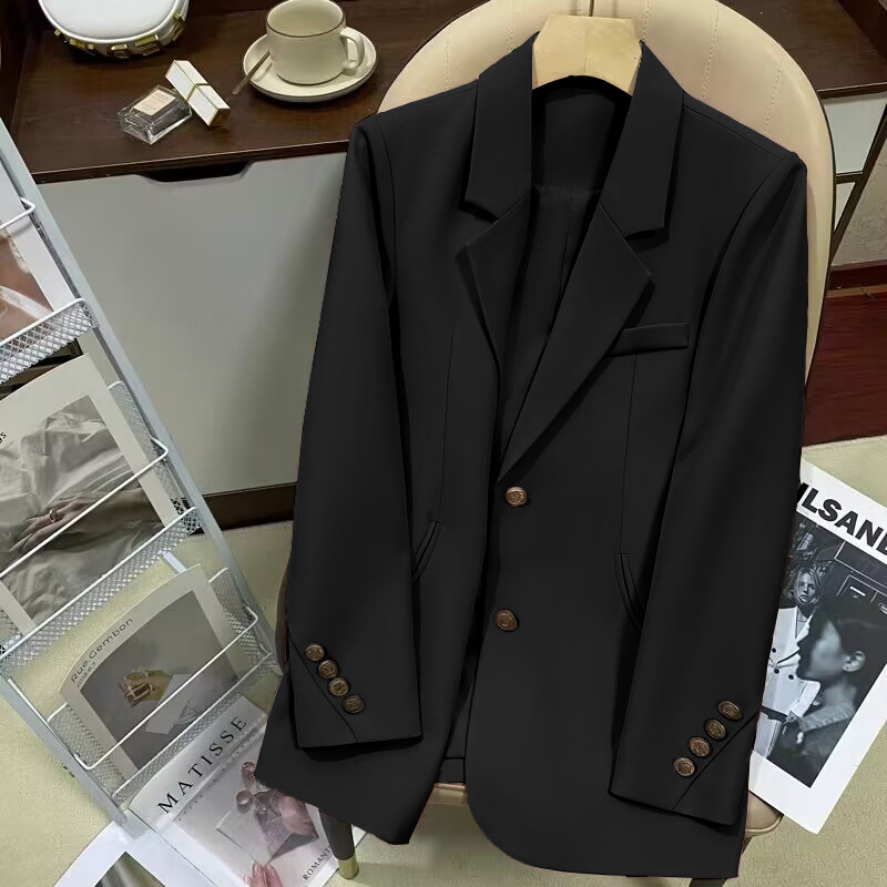 White suit jacket for women, autumn 2025 new design, fashionable and versatile temperament, single breasted small suit for women White suit jacket for women, autumn 2025 new design, fashionable and versatile temperament, single breasted small suit for women
