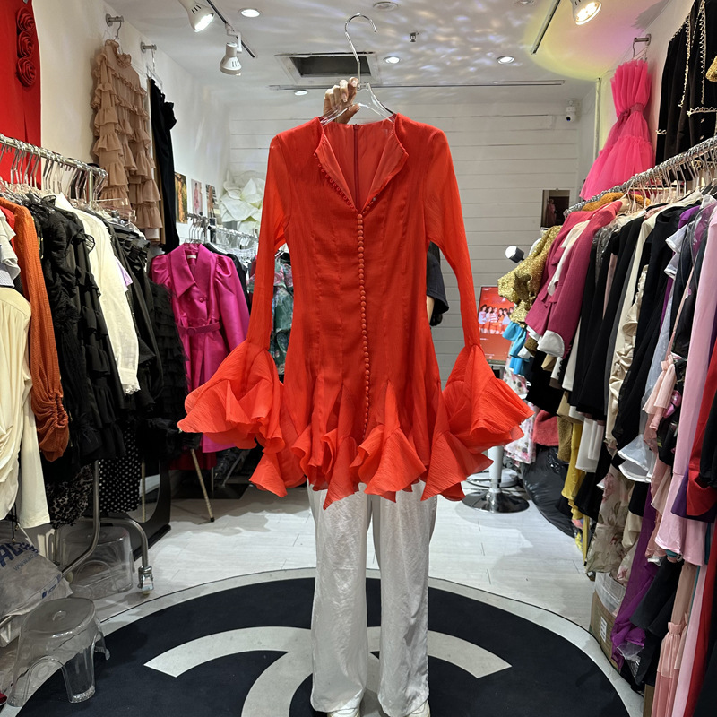 Thirteen Rows Vietnam's niche flower fairy flower bud breasted slim fit dress with unique design, short skirt A2 # 8090 Thirteen Rows Vietnam's niche flower fairy flower bud breasted slim fit dress with unique design, short skirt A2 # 8090