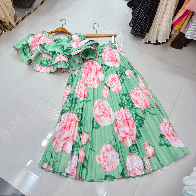 Thirteen line Australian niche print one neck layered pullover+pleated skirt set A2 # 8504