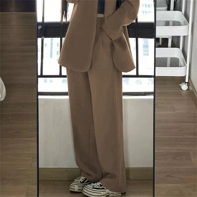 Suit jacket for women 2025 new spring design, niche casual suit temperament, black mini suit set Suit jacket for women 2025 new spring design, niche casual suit temperament, black mini suit set