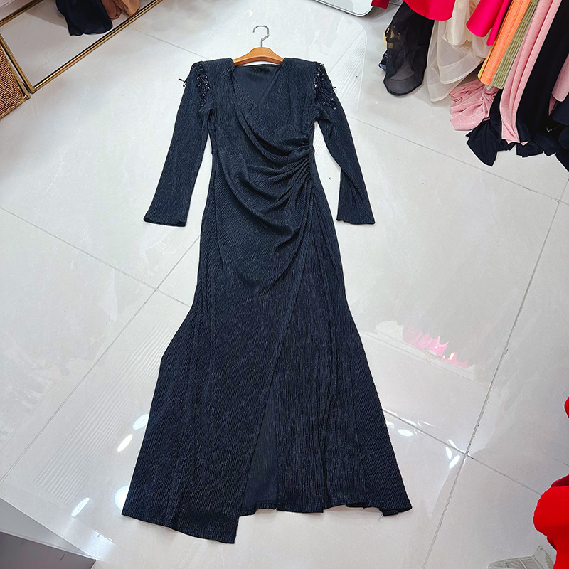 Thirteen Rows Vietnam new high-end V-neck flowing shoulder patch Su dress with waist bag, buttocks, fish tail skirt A2 # 8700 Thirteen Rows Vietnam new high-end V-neck flowing shoulder patch Su dress with waist bag, buttocks, fish tail skirt A2 # 8700