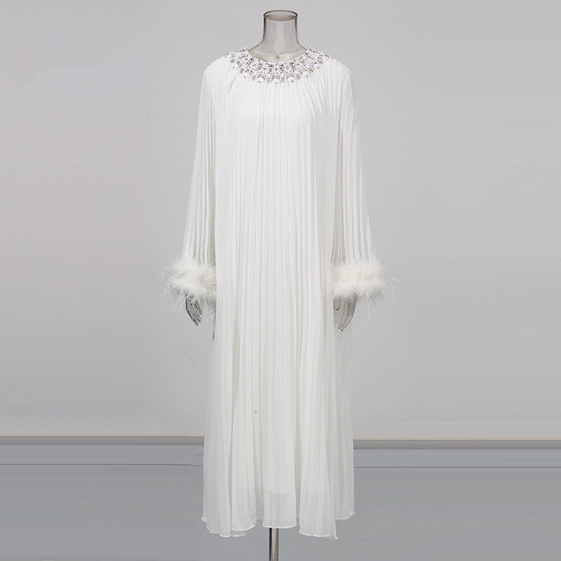 Australian fashion brand high-end dress 2025 new nail bead ostrich fur decoration vacation chiffon big swing dress Australian fashion brand high-end dress 2025 new nail bead ostrich fur decoration vacation chiffon big swing dress