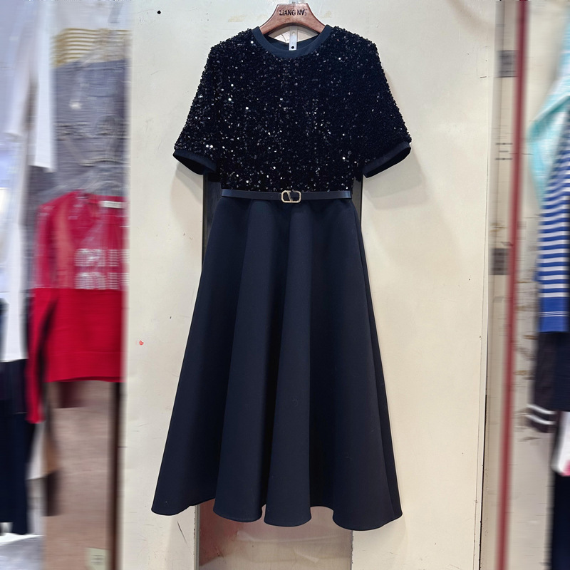 Thirteen Rows Australia's new round neck short sleeved heavy sequined waist cinched mid length skirt with waistband dress A2 # 8677