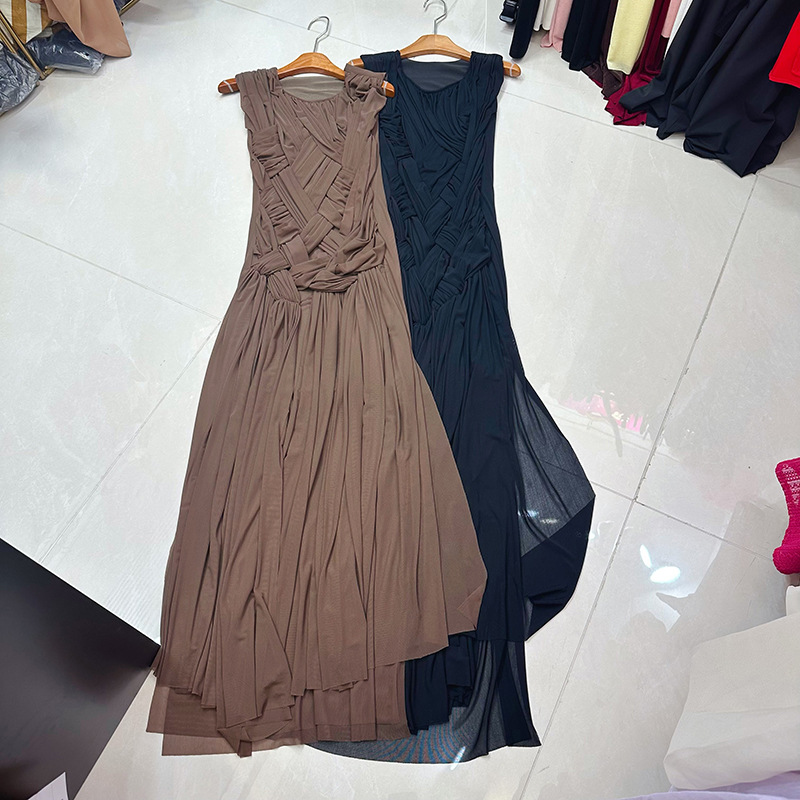 Thirteen line chocolate colored woven dress with new design sense, French retro yarn skirt, long skirt A1 # 8180