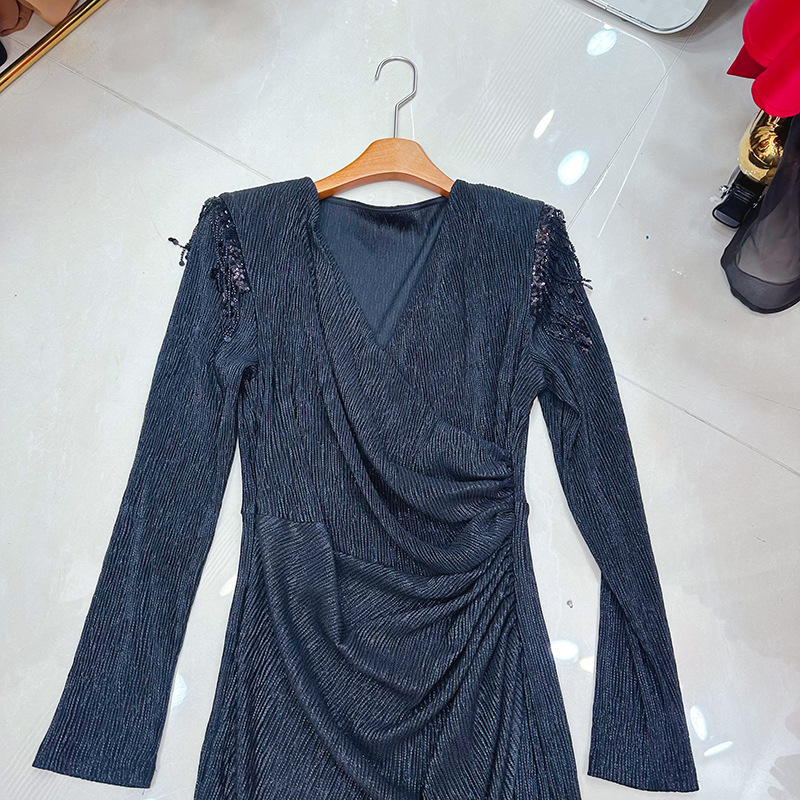 Thirteen Rows Vietnam new high-end V-neck flowing shoulder patch Su dress with waist bag, buttocks, fish tail skirt A2 # 8700 Thirteen Rows Vietnam new high-end V-neck flowing shoulder patch Su dress with waist bag, buttocks, fish tail skirt A2 # 8700