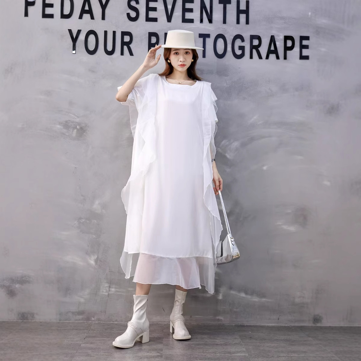 Niche Design Sense 2025 Summer New Women's Dress Loose Large Irregular Splicing Skirt Fashionable, Elegant and Slim