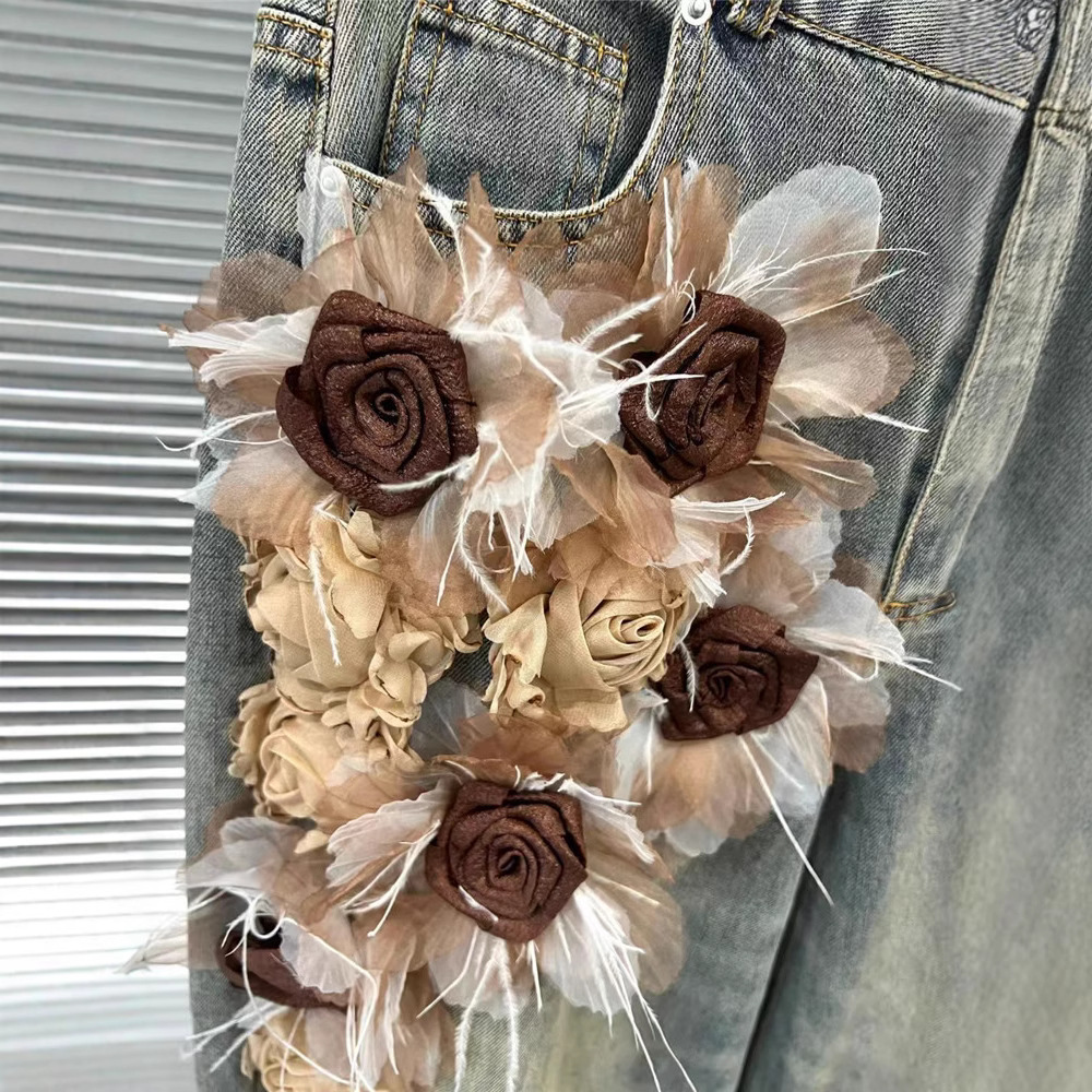 European Station 2025 Spring New Personalized Hot Girl Chiffon 3D Flower Piercing Wash Water Wide Leg Jeans Women's Trendy European Station 2025 Spring New Personalized Hot Girl Chiffon 3D Flower Piercing Wash Water Wide Leg Jeans Women's Trendy