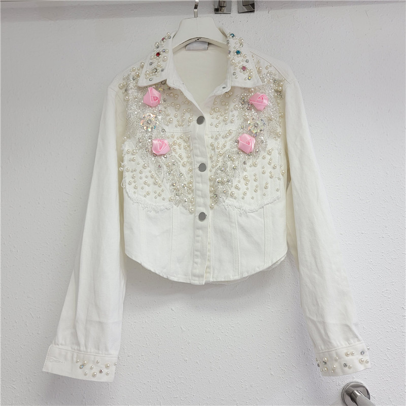 European fashion brand 2023 autumn new heavy industry nail bead denim short jacket women's loose gradient jacket versatile top European fashion brand 2023 autumn new heavy industry nail bead denim short jacket women's loose gradient jacket versatile top