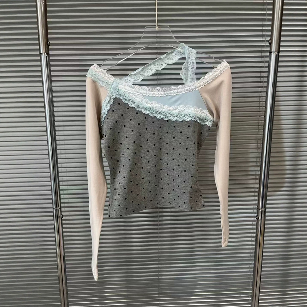 European Station 2025 Spring/Summer New American Spicy Girl Style Slim Fit and Versatile Lace Splicing Long Sleeve T-shirt for Women's Trendy European Station 2025 Spring/Summer New American Spicy Girl Style Slim Fit and Versatile Lace Splicing Long Sleeve T-shirt for Women's Trendy