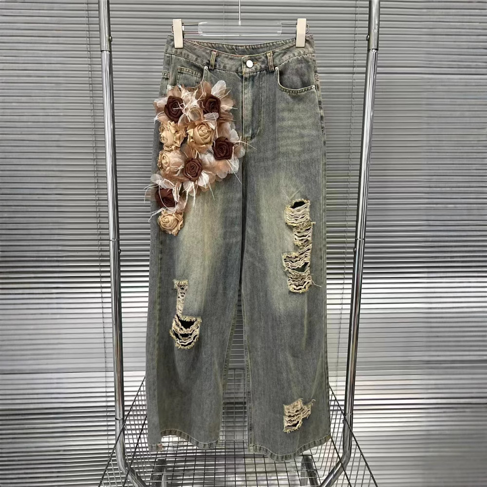 European Station 2025 Spring New Personalized Hot Girl Chiffon 3D Flower Piercing Wash Water Wide Leg Jeans Women's Trendy