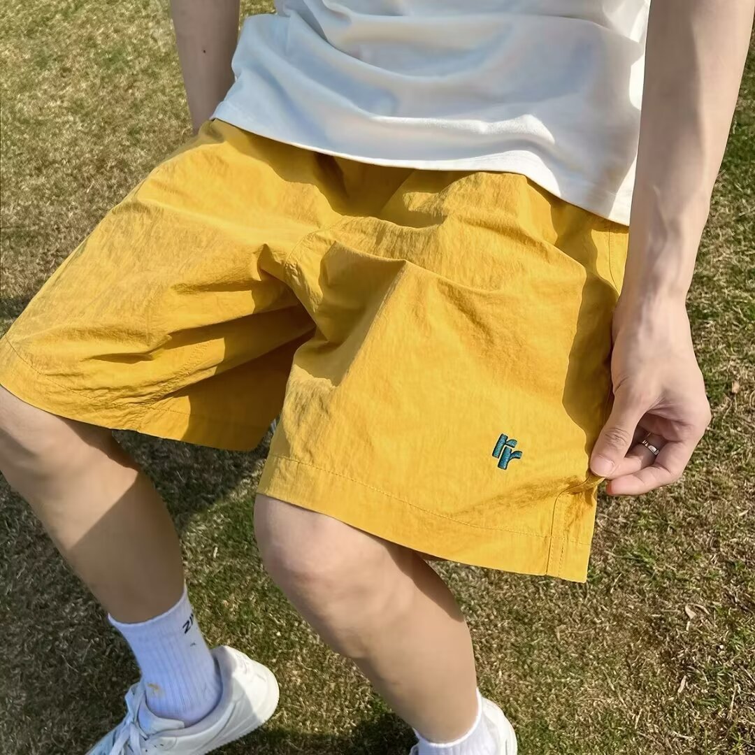 Grey quick drying shorts for boys 2025 new spring and summer thin versatile pants, casual loose sports five quarter pants Grey quick drying shorts for boys 2025 new spring and summer thin versatile pants, casual loose sports five quarter pants