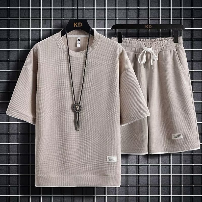 Huafu Ge sports and leisure suit men's short sleeved shorts wholesale Hong Kong style loose vacation two pieces in stock