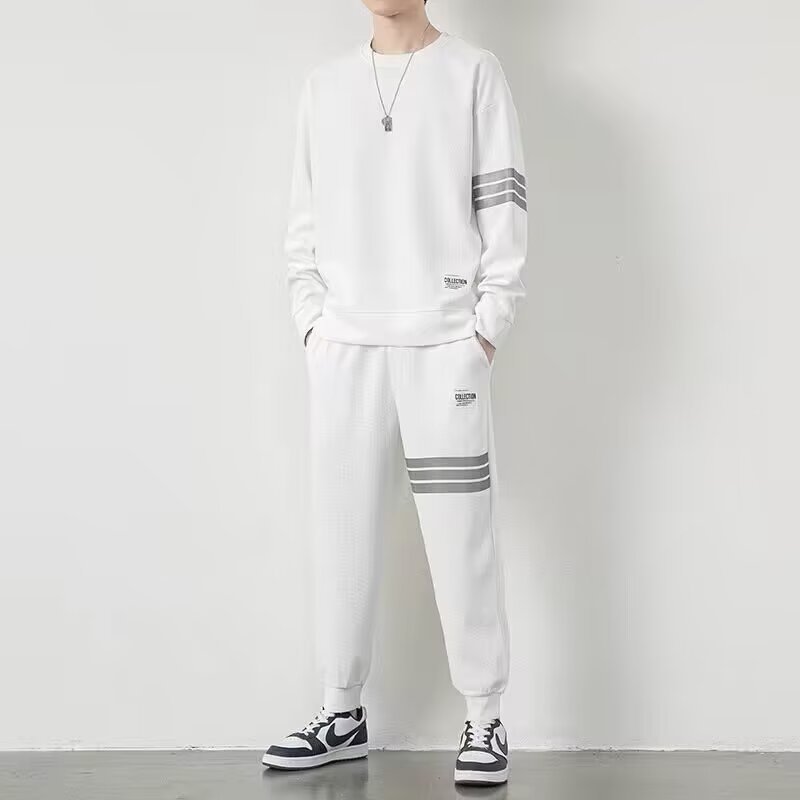 Clothing men's casual sports suit autumn new striped splicing two-piece set round neck sweatshirt loose jacket Clothing men's casual sports suit autumn new striped splicing two-piece set round neck sweatshirt loose jacket
