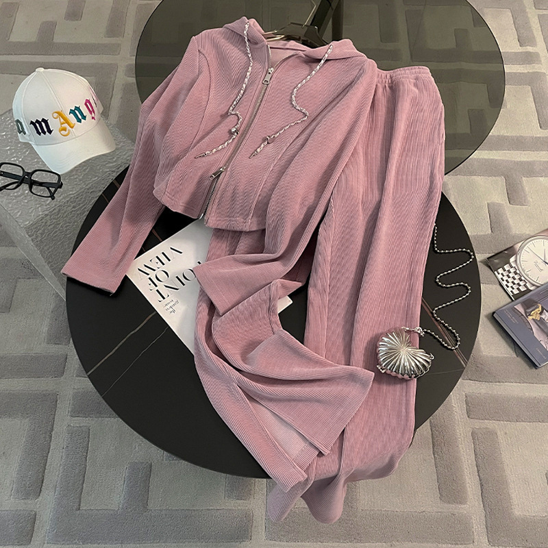 European casual pink sports suit for women's spring and autumn 2024 new style loose hanging slit wide leg pants two-piece set European casual pink sports suit for women's spring and autumn 2024 new style loose hanging slit wide leg pants two-piece set