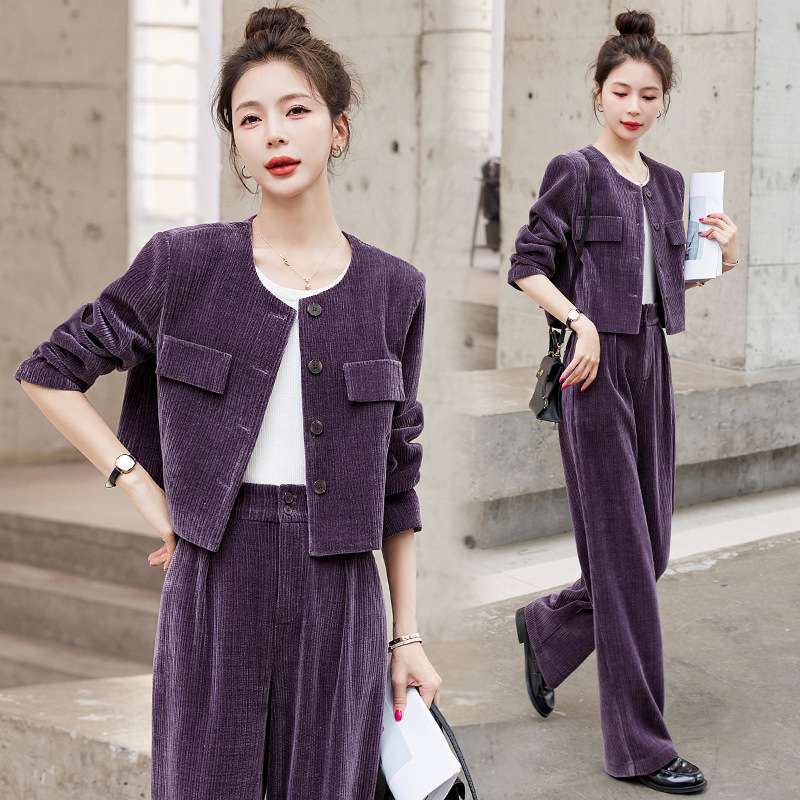 Xiaoxiangfeng professional suit for women in autumn 2024, new high-end fashion corduroy two-piece set, wide leg pants, stylish Xiaoxiangfeng professional suit for women in autumn 2024, new high-end fashion corduroy two-piece set, wide leg pants, stylish
