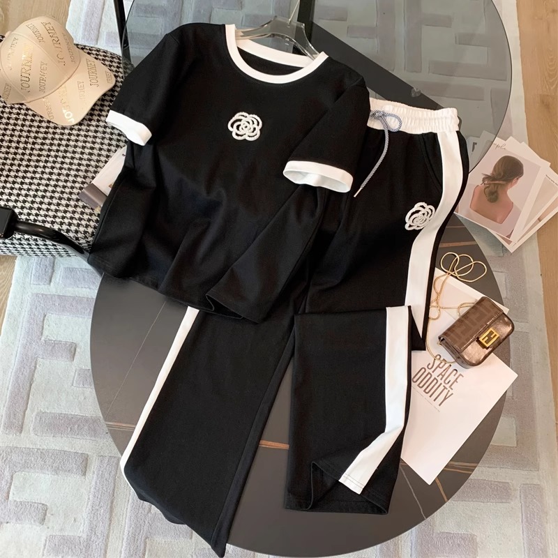 Advanced casual sports suit for women in summer, thin style, trendy and trendy street style, age reducing wide leg pants, fashionable two-piece set