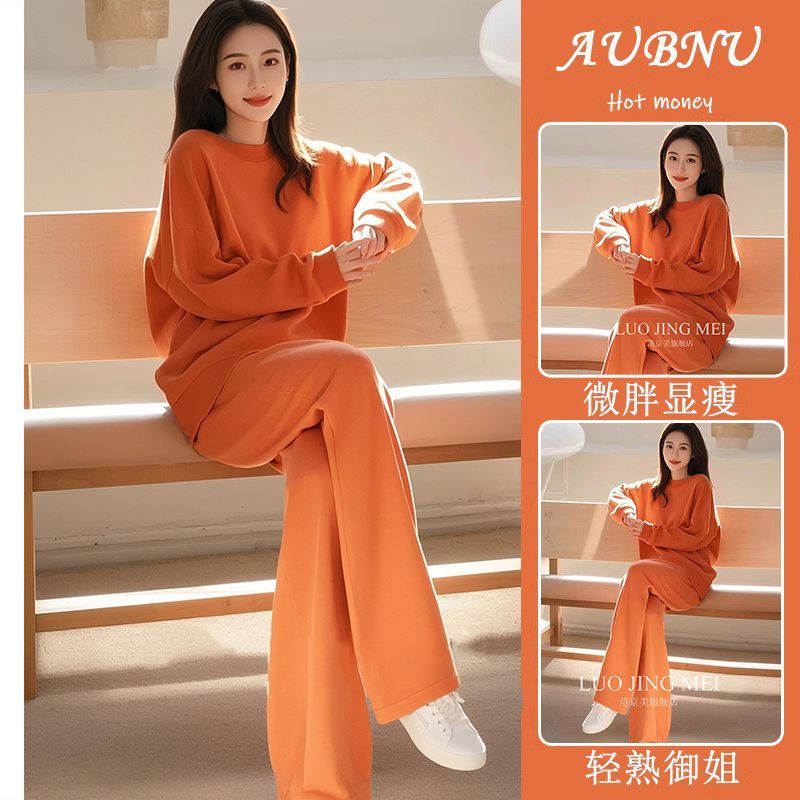 A set of high-end Korean style OOD outfit with a stylish and elegant early spring casual green hoodie set and pants A set of high-end Korean style OOD outfit with a stylish and elegant early spring casual green hoodie set and pants