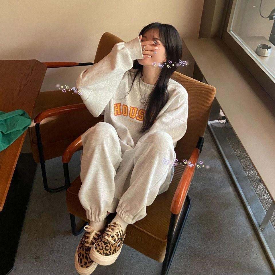 American Retro Sportswear Set Spring and Autumn 2024 New Style Student Loose Explosion Street Hoodie Casual Two Piece Set for Women American Retro Sportswear Set Spring and Autumn 2024 New Style Student Loose Explosion Street Hoodie Casual Two Piece Set for Women