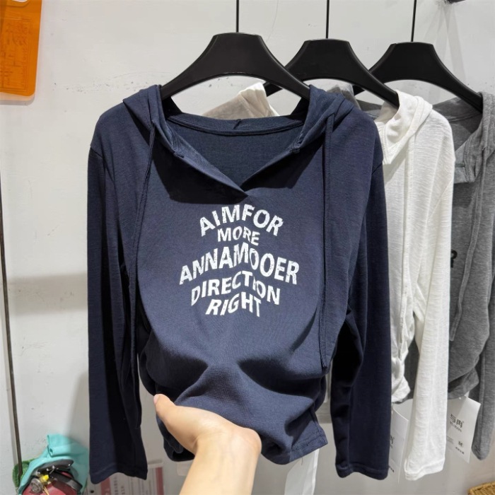 Autumn new fashion letter printed hooded long sleeved T-shirt for women, pleated top Autumn new fashion letter printed hooded long sleeved T-shirt for women, pleated top