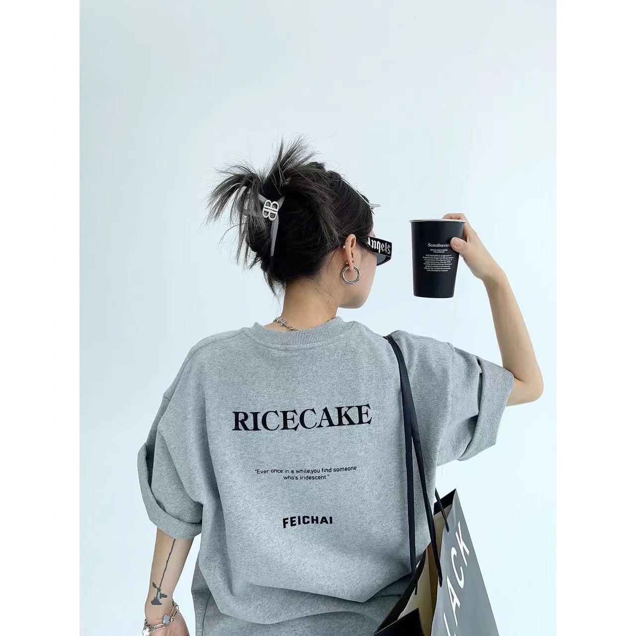 [Live streaming quality 250g comfortable fabric shoulder down T-shirt] Popular couple loose and simple printed short sleeved shirt