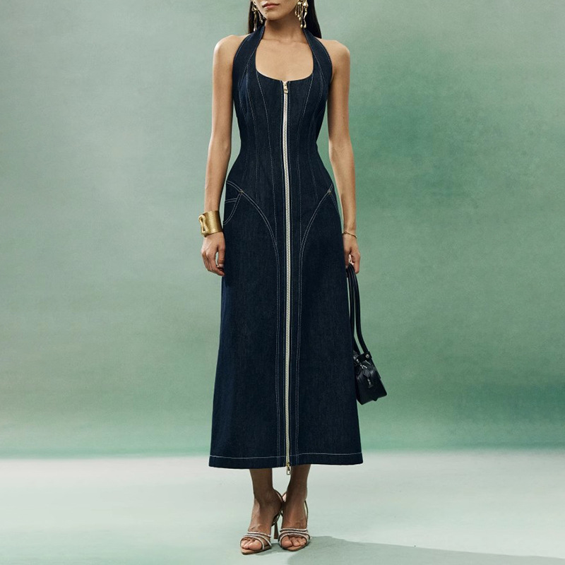 Celebrity style high-end dress for women in 2025, fashionable slim fit and slimming, with a hanging neck zipper design and denim skirt