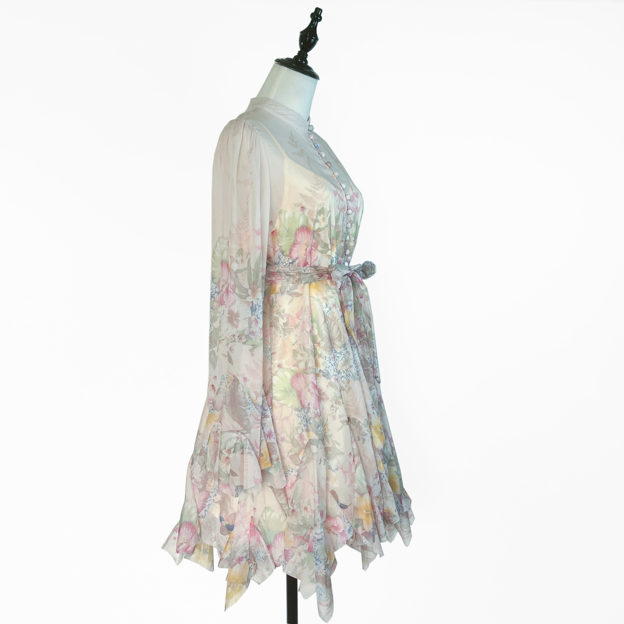 Real shot of Vietnam's niche design, printed single breasted petal long sleeved waist cinching beautiful dress, short skirt for women Real shot of Vietnam's niche design, printed single breasted petal long sleeved waist cinching beautiful dress, short skirt for women