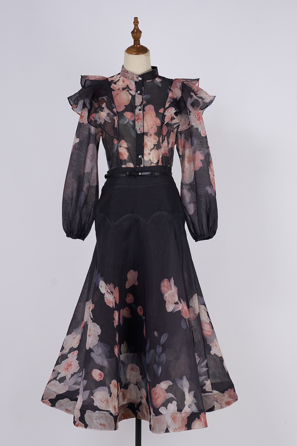 Real time shooting of European spring and summer new heavy craft lotus leaf edge lantern sleeve shirt+large skirt set in 9 colors Real time shooting of European spring and summer new heavy craft lotus leaf edge lantern sleeve shirt+large skirt set in 9 colors