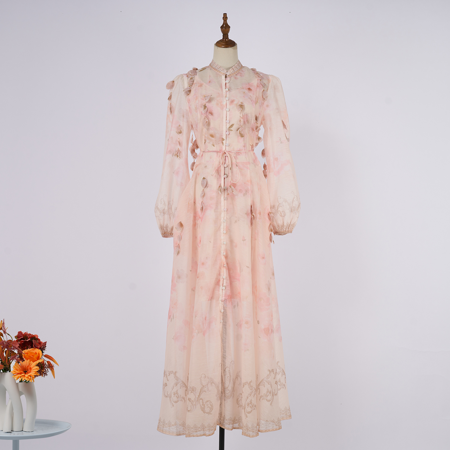 Real time shooting of new handmade hanging flower long dress with heavy craftsmanship positioning, two-piece set