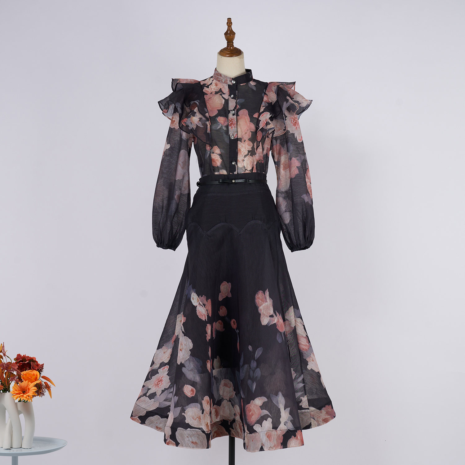 Real time shooting of European spring and summer new heavy craft lotus leaf edge lantern sleeve shirt+large skirt set in 9 colors Real time shooting of European spring and summer new heavy craft lotus leaf edge lantern sleeve shirt+large skirt set in 9 colors