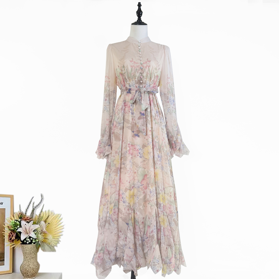 Real time shooting of high-end gentle style romantic French single breasted flared sleeve petal patchwork dress, mid length for women