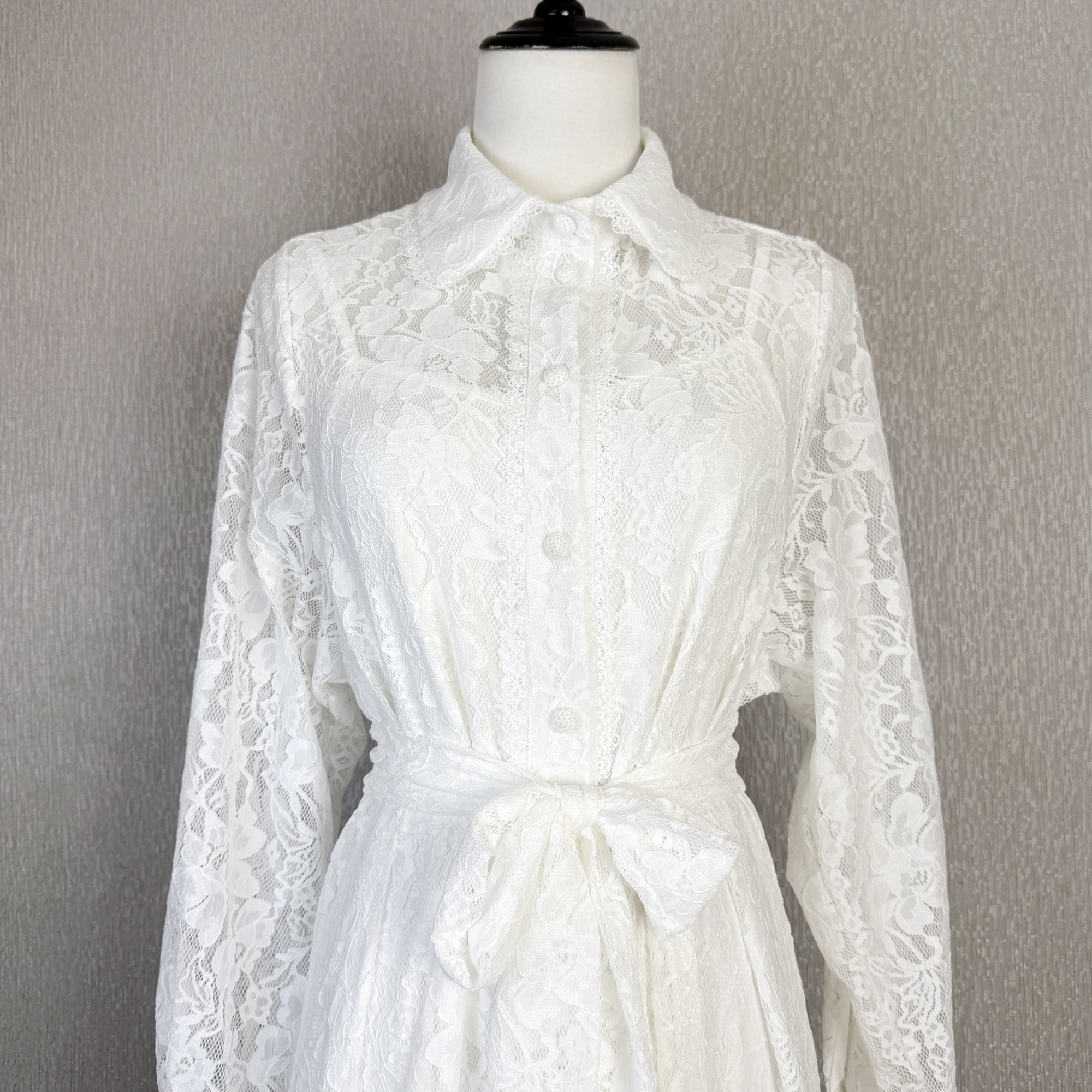 Real shot of Australia 2025 autumn new shirt collar belt mid length single breasted solid color lace dress Real shot of Australia 2025 autumn new shirt collar belt mid length single breasted solid color lace dress