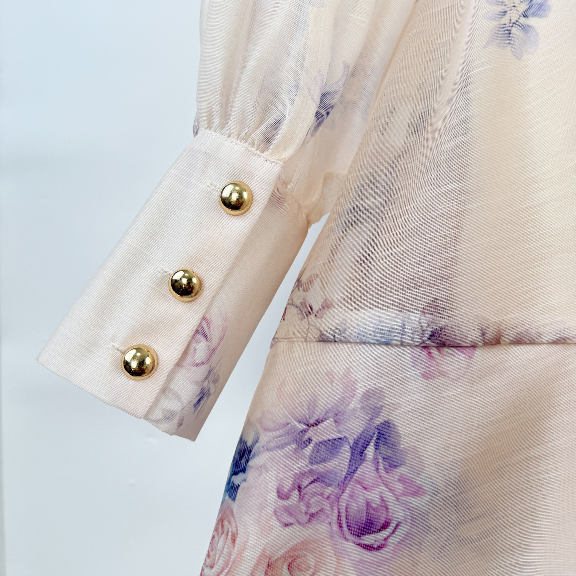 Real shooting of a new Australian dress, light luxury, high-end vacation travel, waist cinching, lace up slimming fairy skirt, elegant short skirt Real shooting of a new Australian dress, light luxury, high-end vacation travel, waist cinching, lace up slimming fairy skirt, elegant short skirt