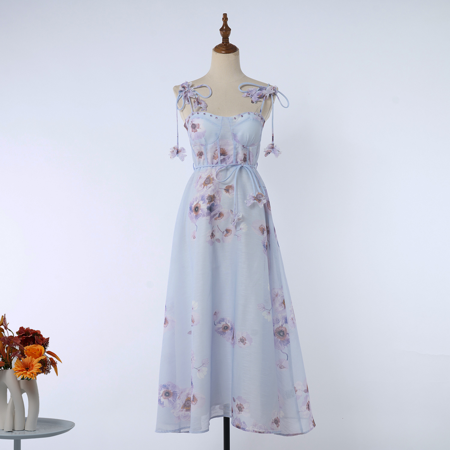 Real time shooting of summer new floral print suspender, fishbone waist cinching fairy dress, travel and vacation dress