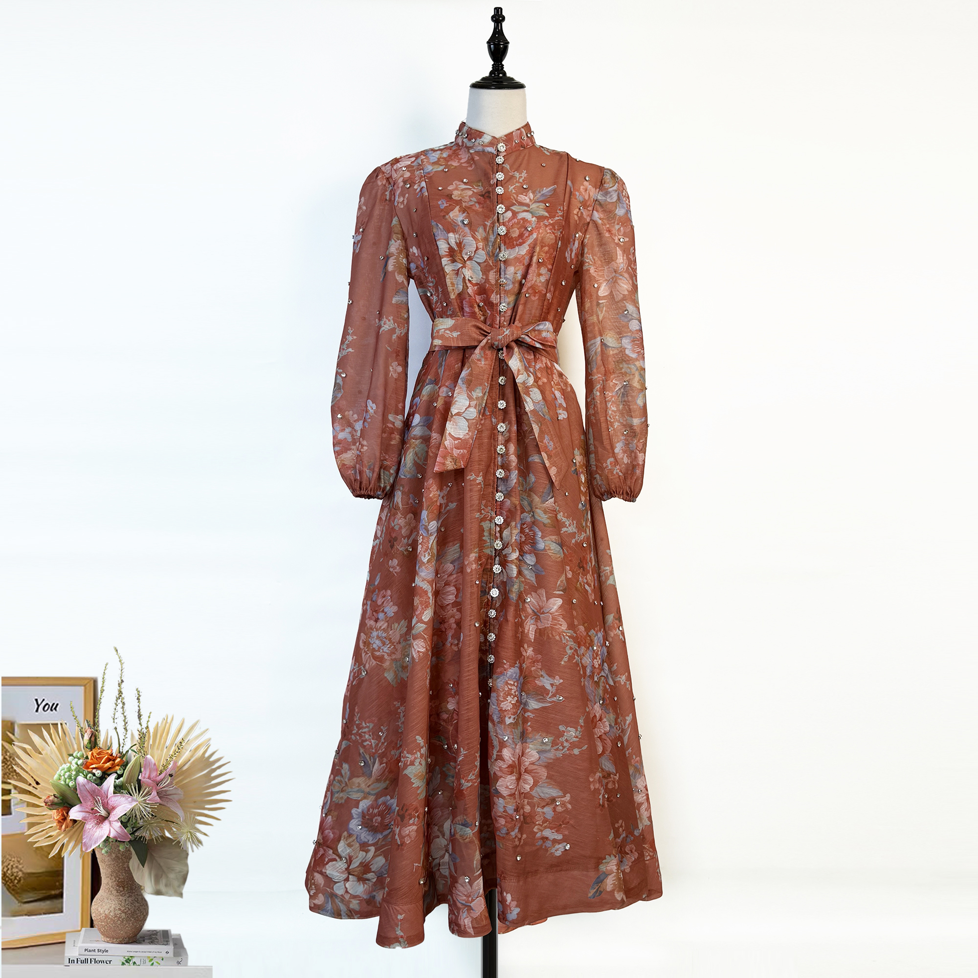 Realistic design with exquisite French style waist cinching and large swing dress, high-end luxury diamond cut small stand collar printed long skirt for women Realistic design with exquisite French style waist cinching and large swing dress, high-end luxury diamond cut small stand collar printed long skirt for women