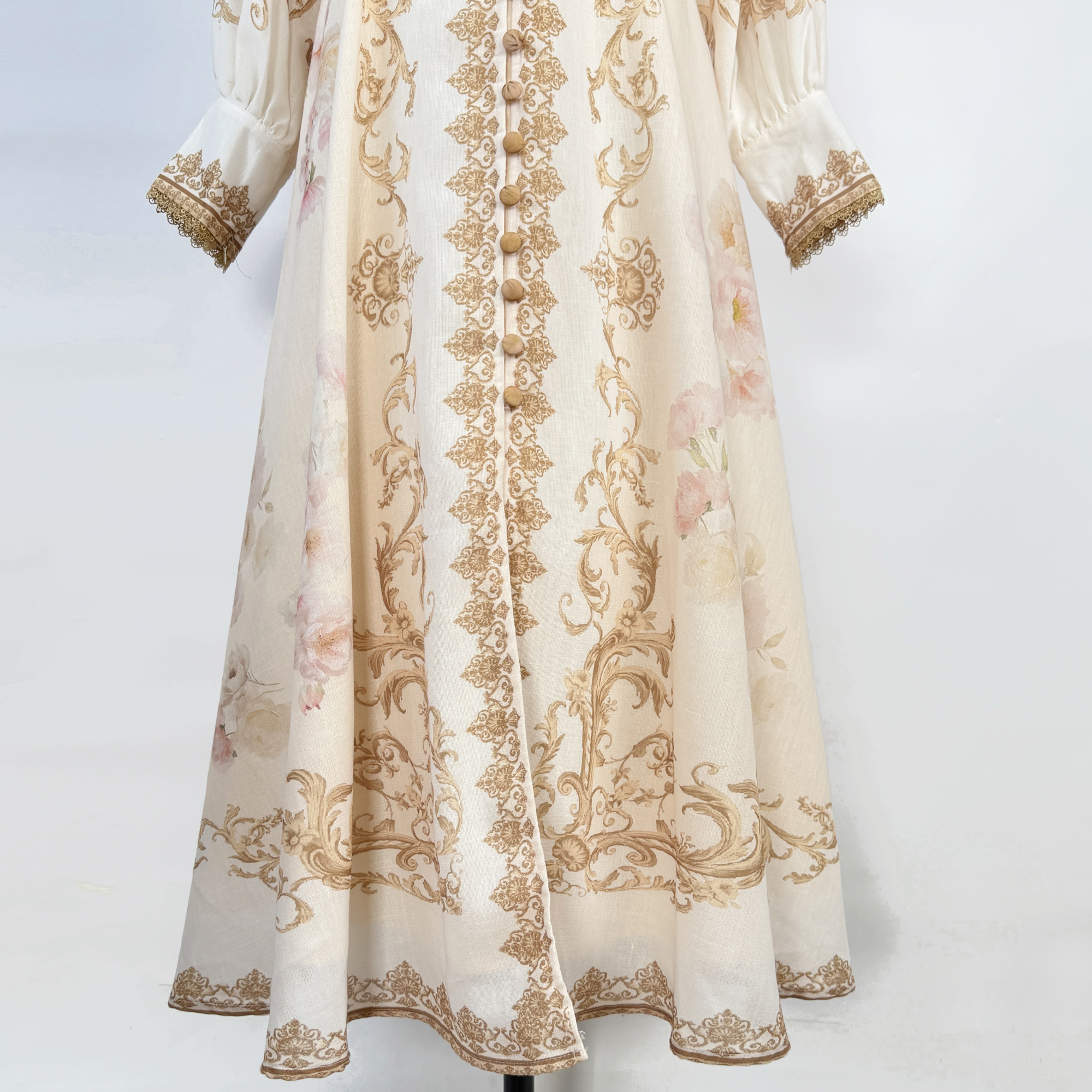 Realistic shooting of autumn new style lantern sleeves, palace style printed buckle, waist cinching, slit design, long dress Realistic shooting of autumn new style lantern sleeves, palace style printed buckle, waist cinching, slit design, long dress