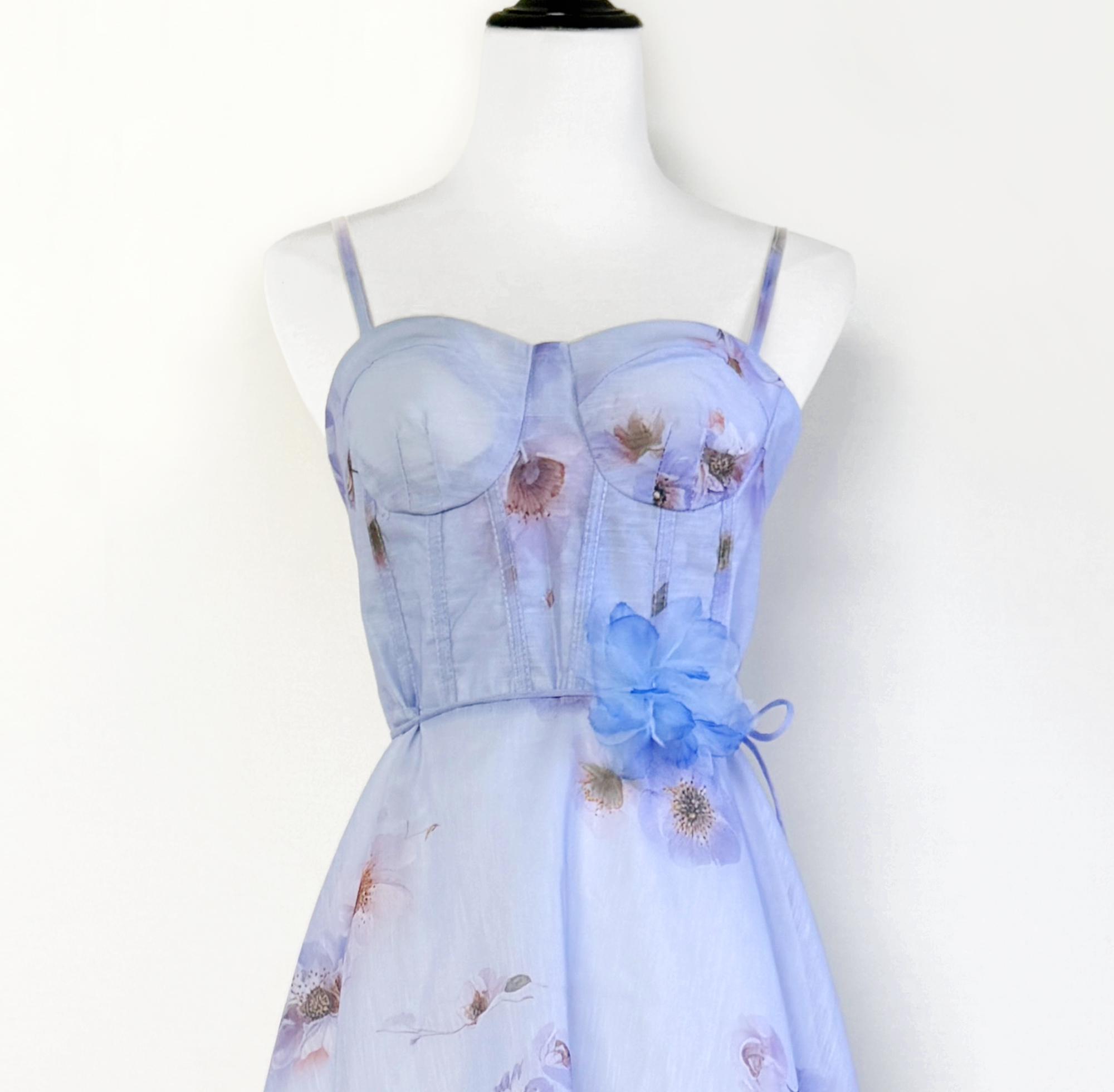 Realistic photo of Z's light luxury high-end 2025 autumn new style chest support suspender printed holiday fairy dress dress Realistic photo of Z's light luxury high-end 2025 autumn new style chest support suspender printed holiday fairy dress dress