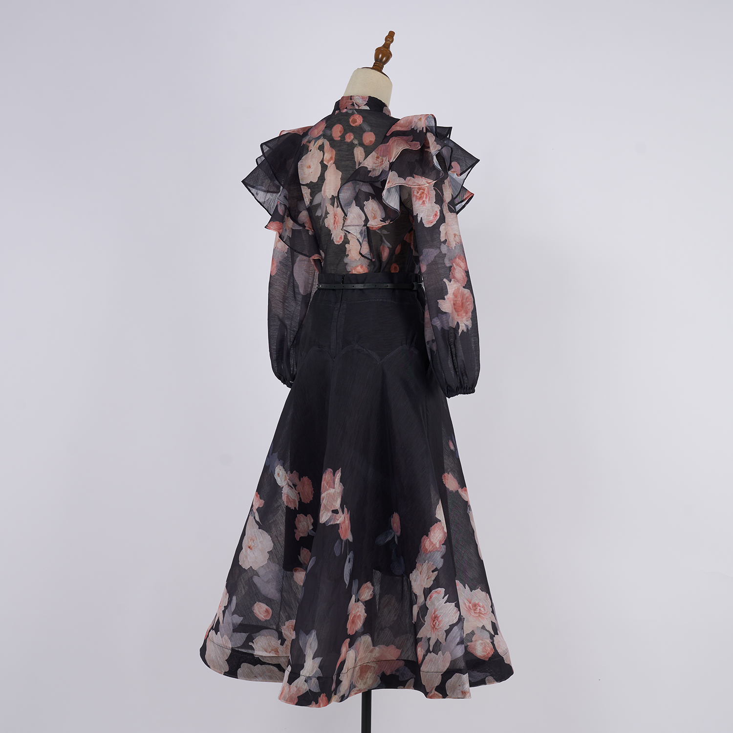 Real time shooting of European spring and summer new heavy craft lotus leaf edge lantern sleeve shirt+large skirt set in 9 colors Real time shooting of European spring and summer new heavy craft lotus leaf edge lantern sleeve shirt+large skirt set in 9 colors