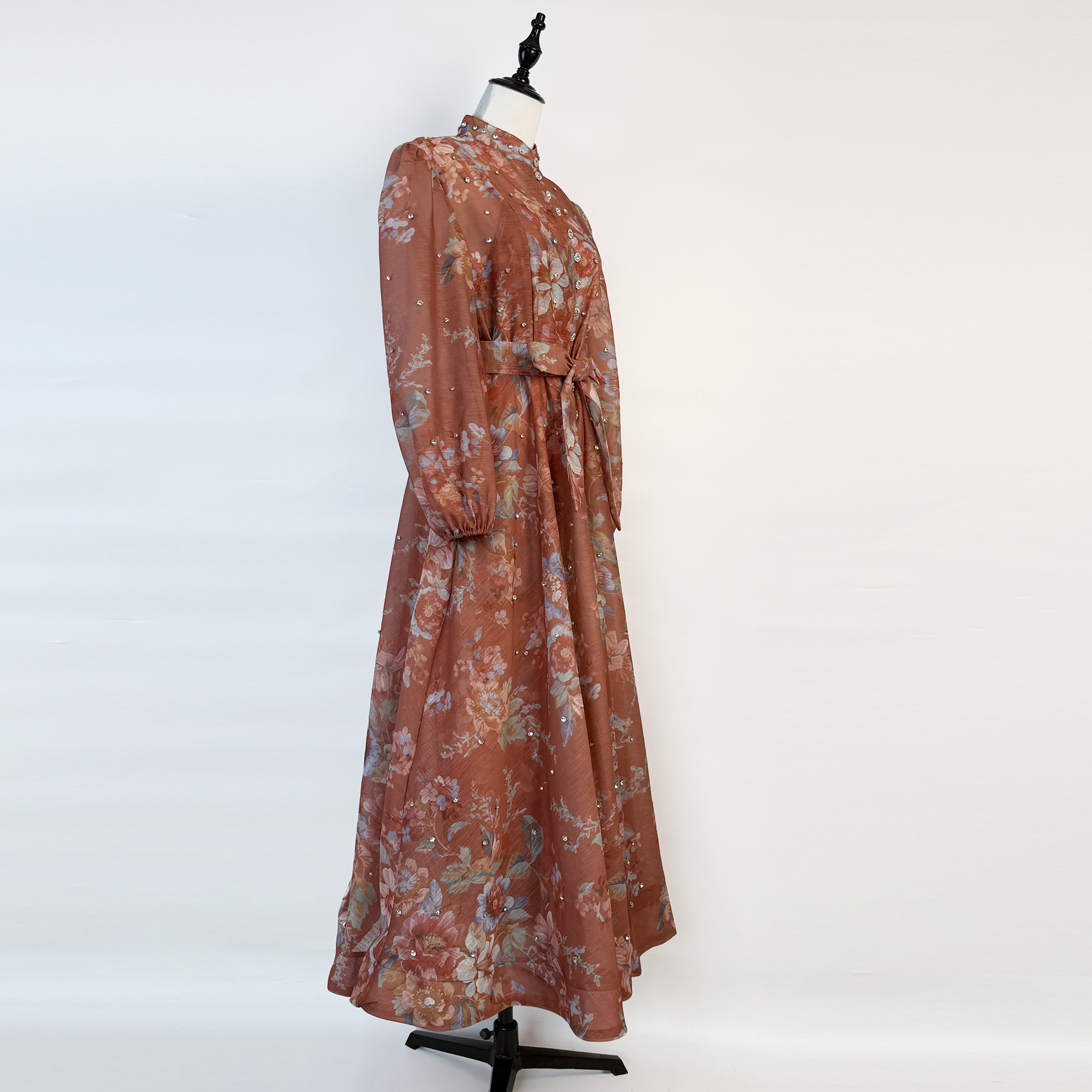 Realistic design with exquisite French style waist cinching and large swing dress, high-end luxury diamond cut small stand collar printed long skirt for women Realistic design with exquisite French style waist cinching and large swing dress, high-end luxury diamond cut small stand collar printed long skirt for women