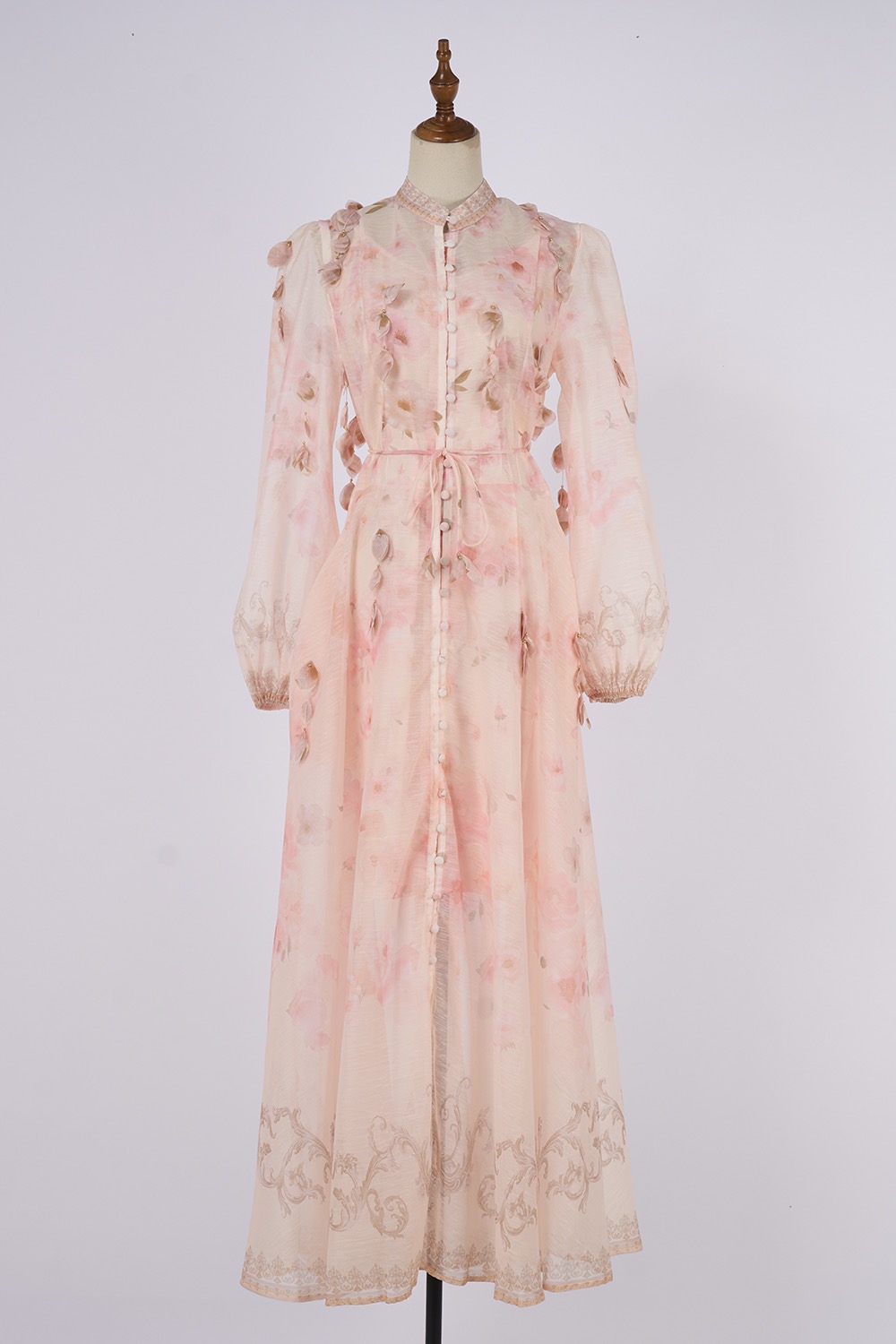 Real time shooting of new handmade hanging flower long dress with heavy craftsmanship positioning, two-piece set Real time shooting of new handmade hanging flower long dress with heavy craftsmanship positioning, two-piece set