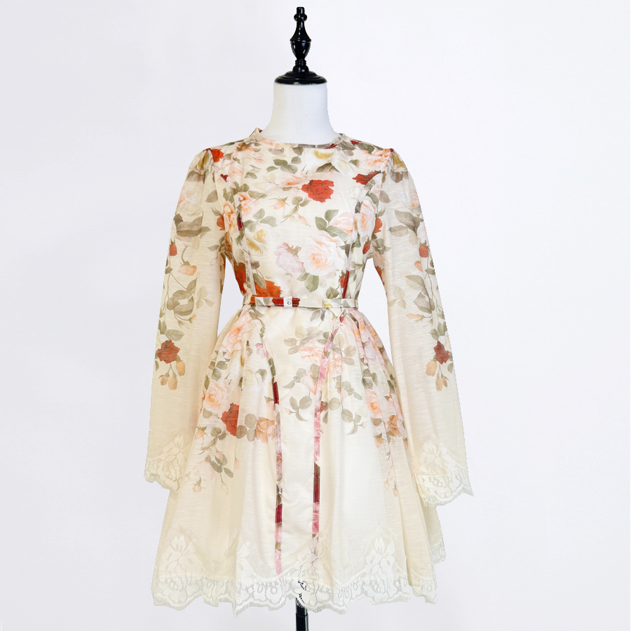 Real shot lace border rose print round neck long sleeved design, slim fit, large swing, fluffy dress, short skirt