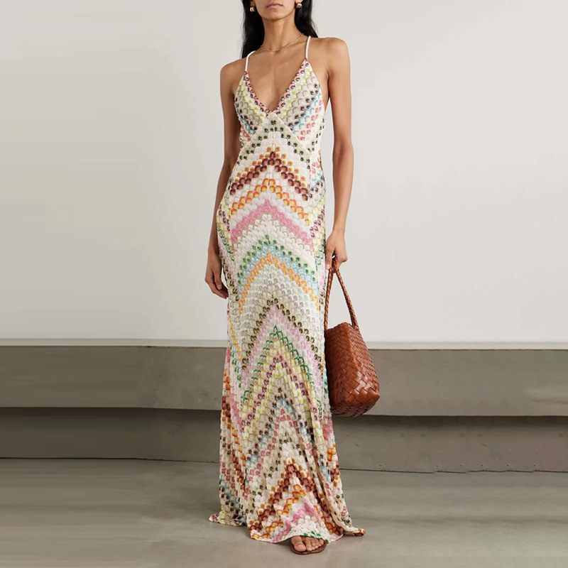 Bohemian style bag hip skirt 2025 new V-neck suspender sleeveless waist cinching slimming print long dress for women