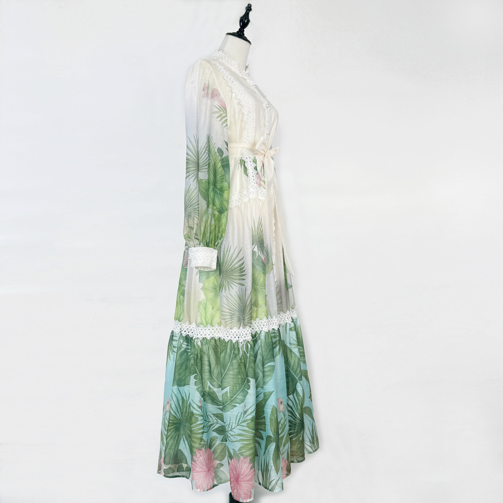 Real shot of elegant European and American foreign trade, heavy industry lace lace, retro lantern sleeves, stand up collar printed lace up dress, long skirt Real shot of elegant European and American foreign trade, heavy industry lace lace, retro lantern sleeves, stand up collar printed lace up dress, long skirt