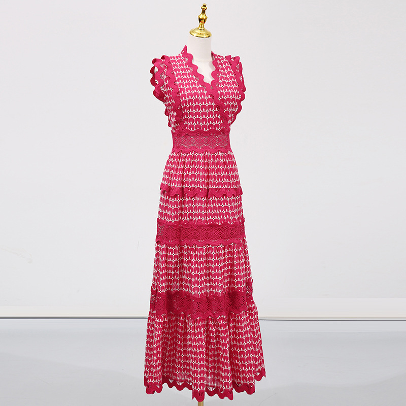 French retro style long dress 2025 new high waist slimming sleeveless lace contrasting color high-end long dress for women French retro style long dress 2025 new high waist slimming sleeveless lace contrasting color high-end long dress for women