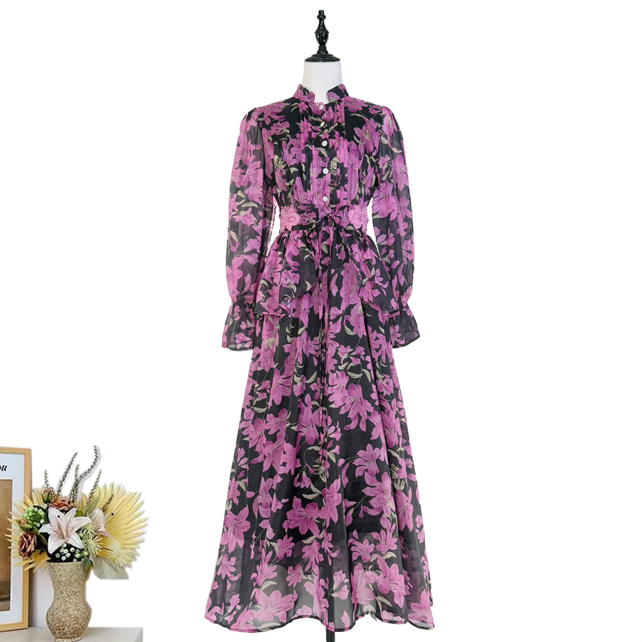 Real time shooting of fresh and sweet palace style long dress, summer new round neck button embroidered printed waist cinching dress Real time shooting of fresh and sweet palace style long dress, summer new round neck button embroidered printed waist cinching dress