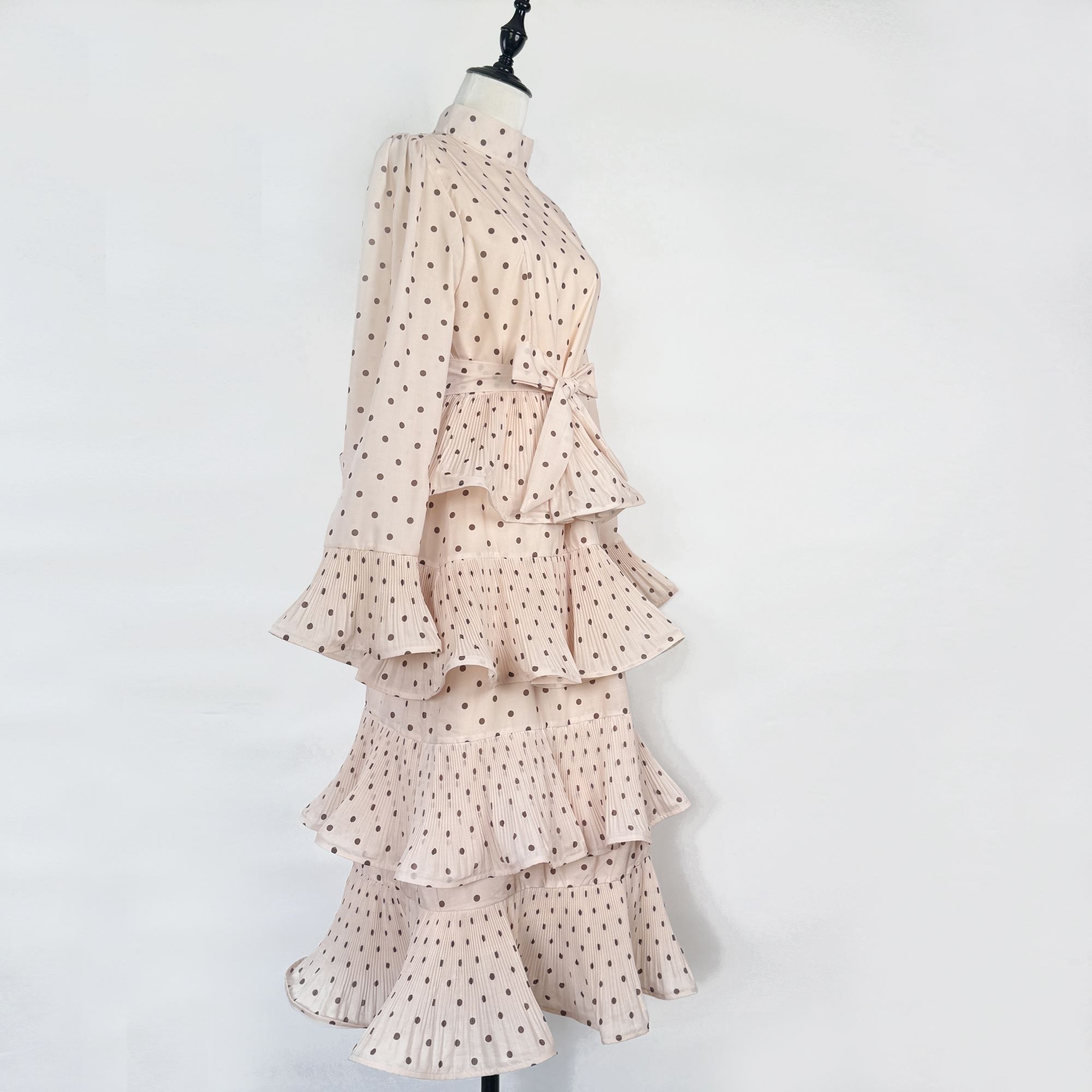 Real shot of an elegant retro polka dot trumpet long sleeved stand up collar lace up pleated ruffle edge dress in Australia, medium length Real shot of an elegant retro polka dot trumpet long sleeved stand up collar lace up pleated ruffle edge dress in Australia, medium length