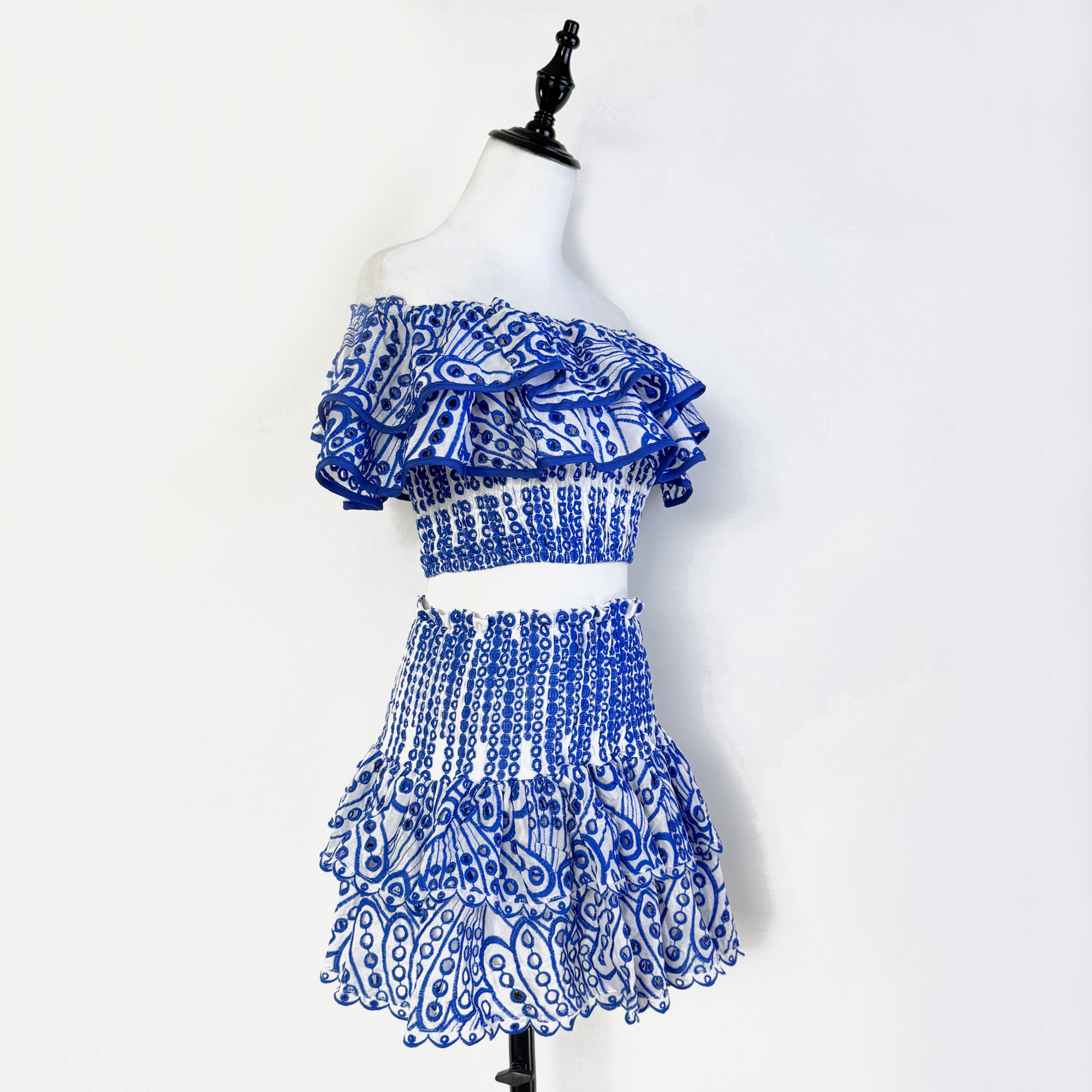 Real shot Heavy Industry Embroidered Hollow One Word Neck Short Top+Elastic Hip Wrapping Cake Skirt Fashion Set Summer Real shot Heavy Industry Embroidered Hollow One Word Neck Short Top+Elastic Hip Wrapping Cake Skirt Fashion Set Summer