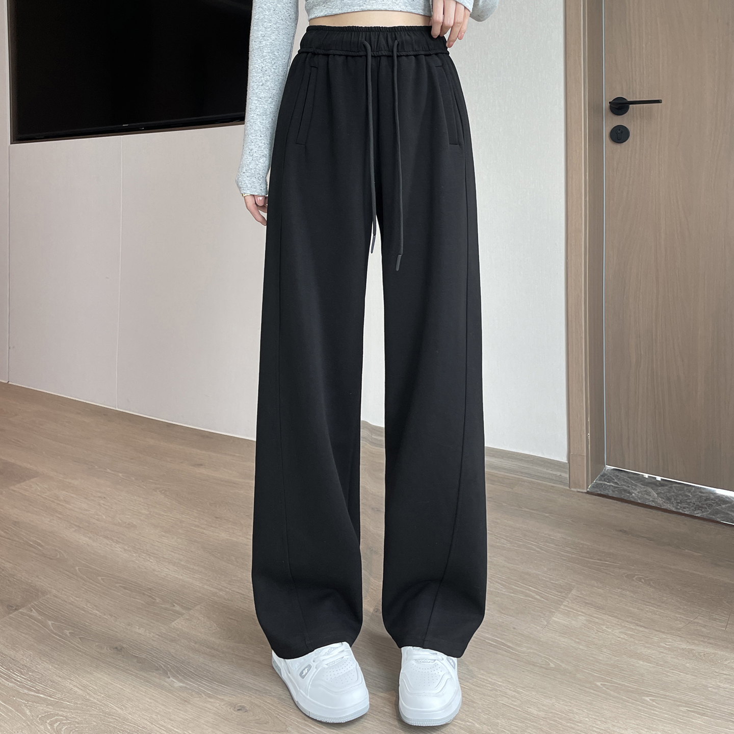 Elastic waist sports pants for women in early autumn 2025, fashionable, simple, casual, versatile, OL commuting versatile wide leg pants Elastic waist sports pants for women in early autumn 2025, fashionable, simple, casual, versatile, OL commuting versatile wide leg pants