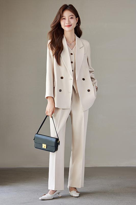 Goddess style temperament, apricot colored suit jacket, women's autumn and winter commuting professional work suit, vest pants three piece set Goddess style temperament, apricot colored suit jacket, women's autumn and winter commuting professional work suit, vest pants three piece set